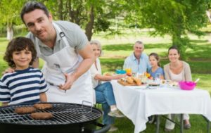 dadgrillingshutterstock_450-ad2f50cb